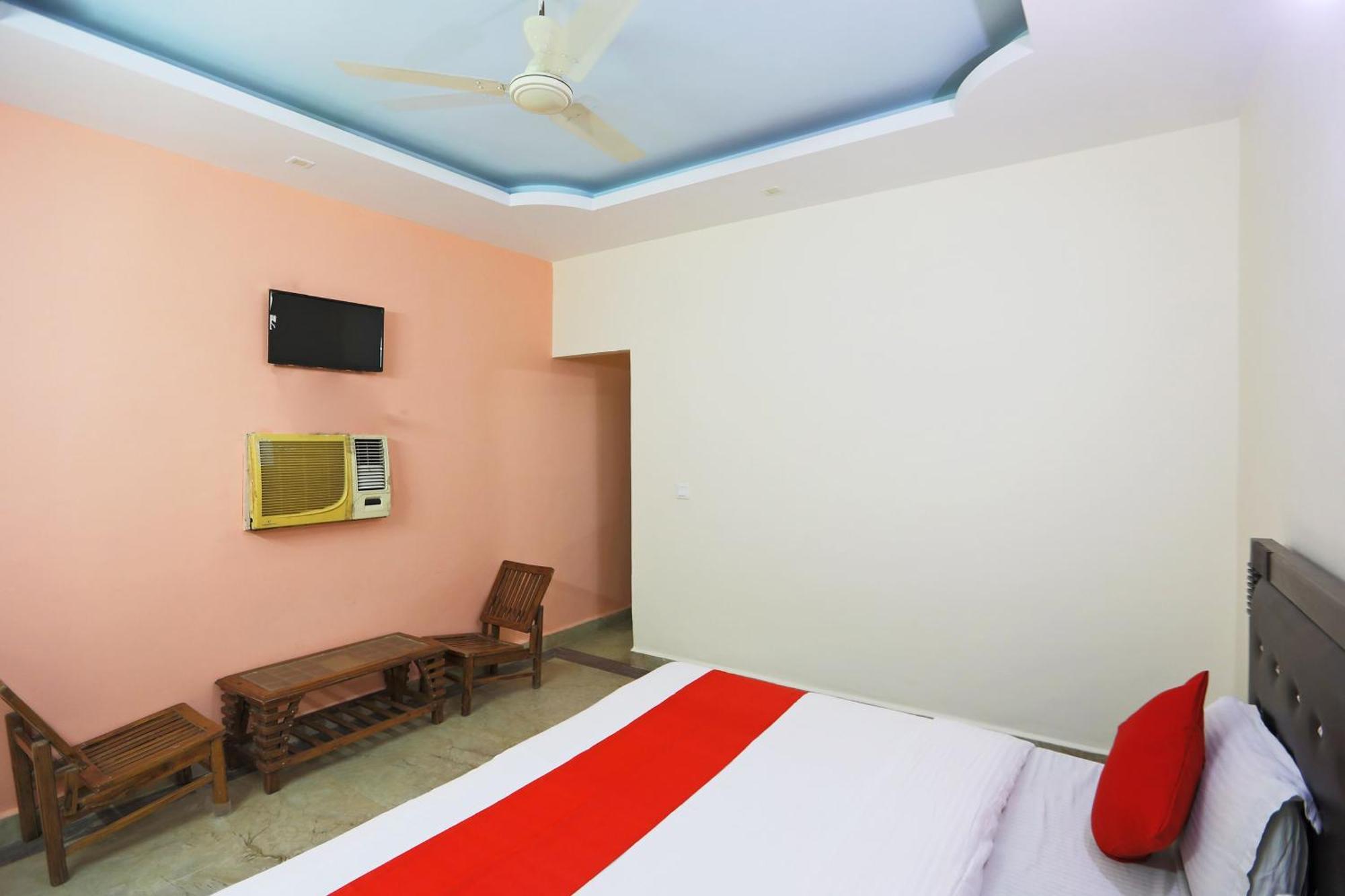 Hotel O Ashoka Inn Hotel Near Botanical Garden ノイダ エクステリア 写真